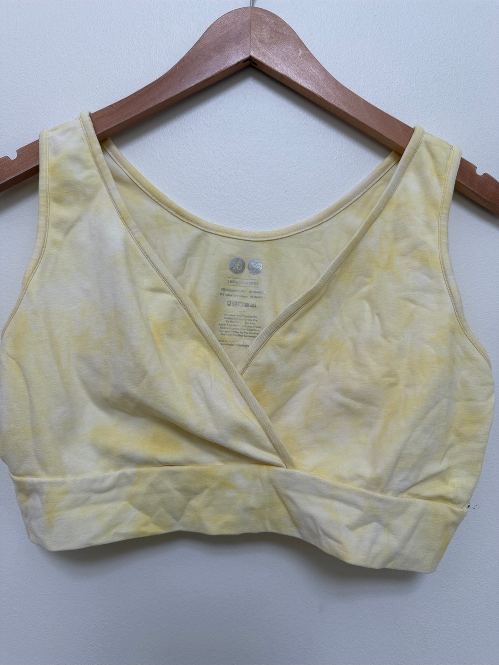 kate quinn Yellow and White Tie-Dye Wrap-Front Sports Bra
